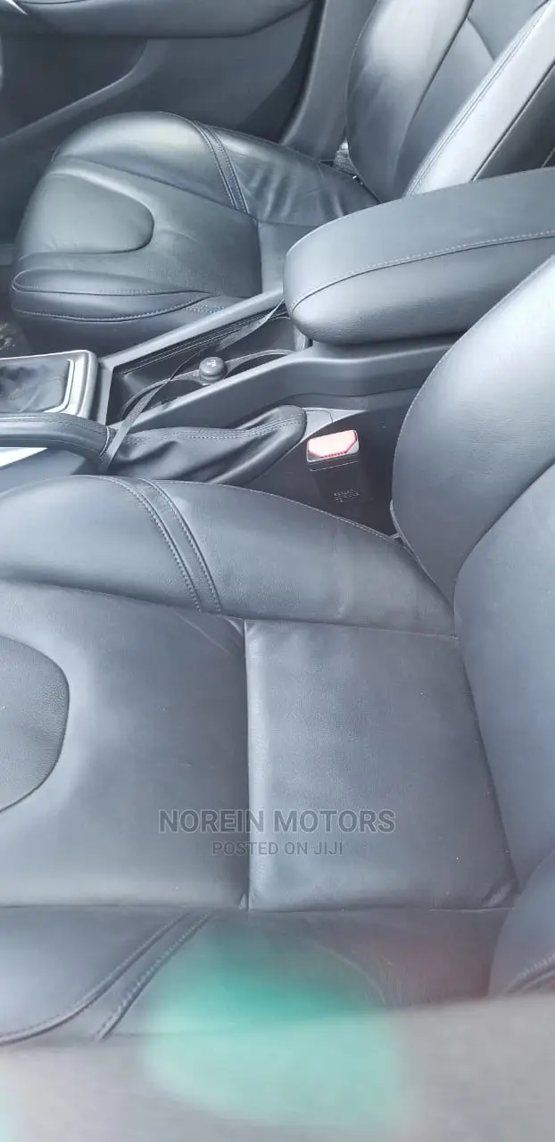 Volvo V40 2015 Gray