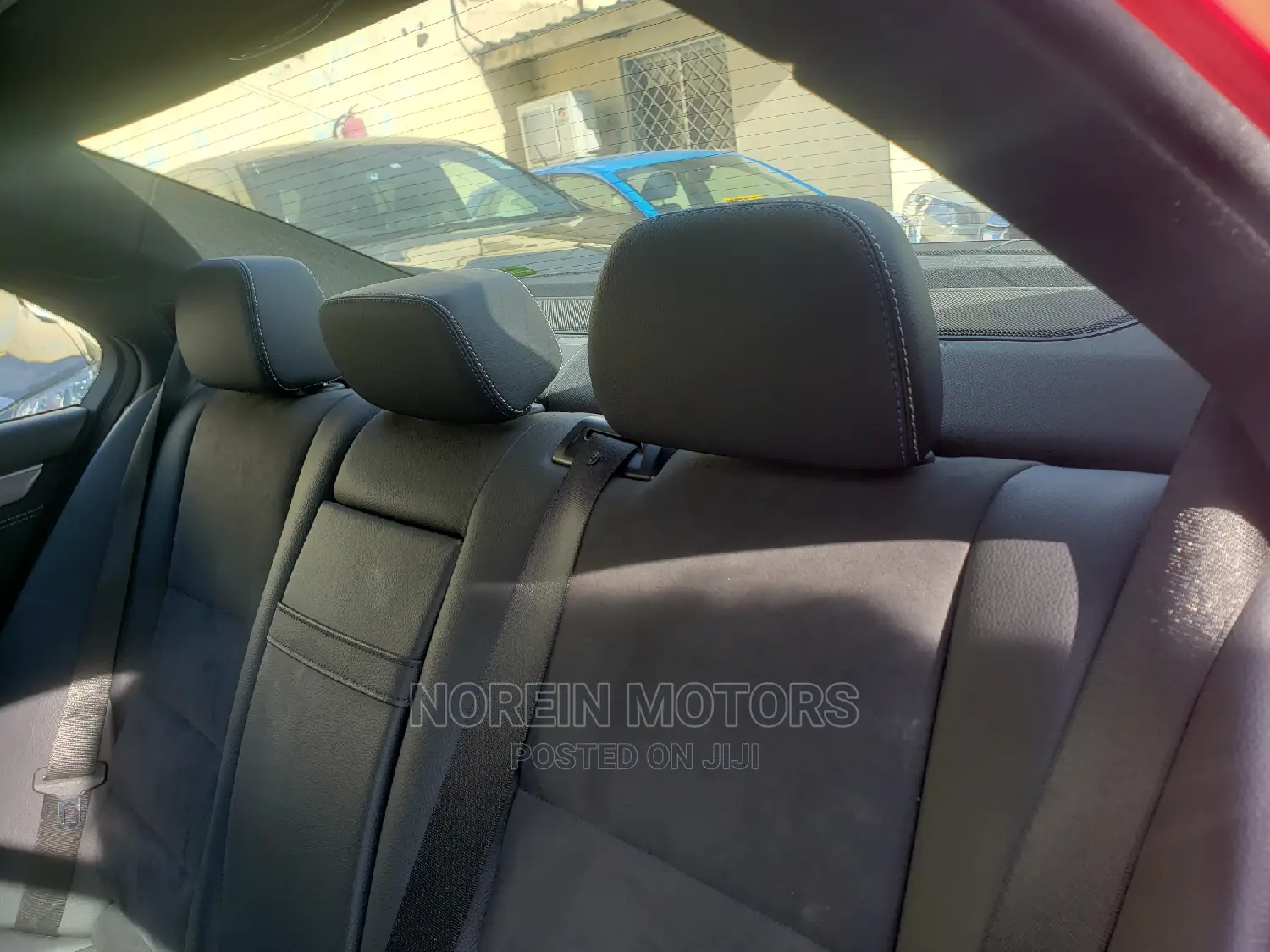 Mercedes-Benz C180 2014 Red