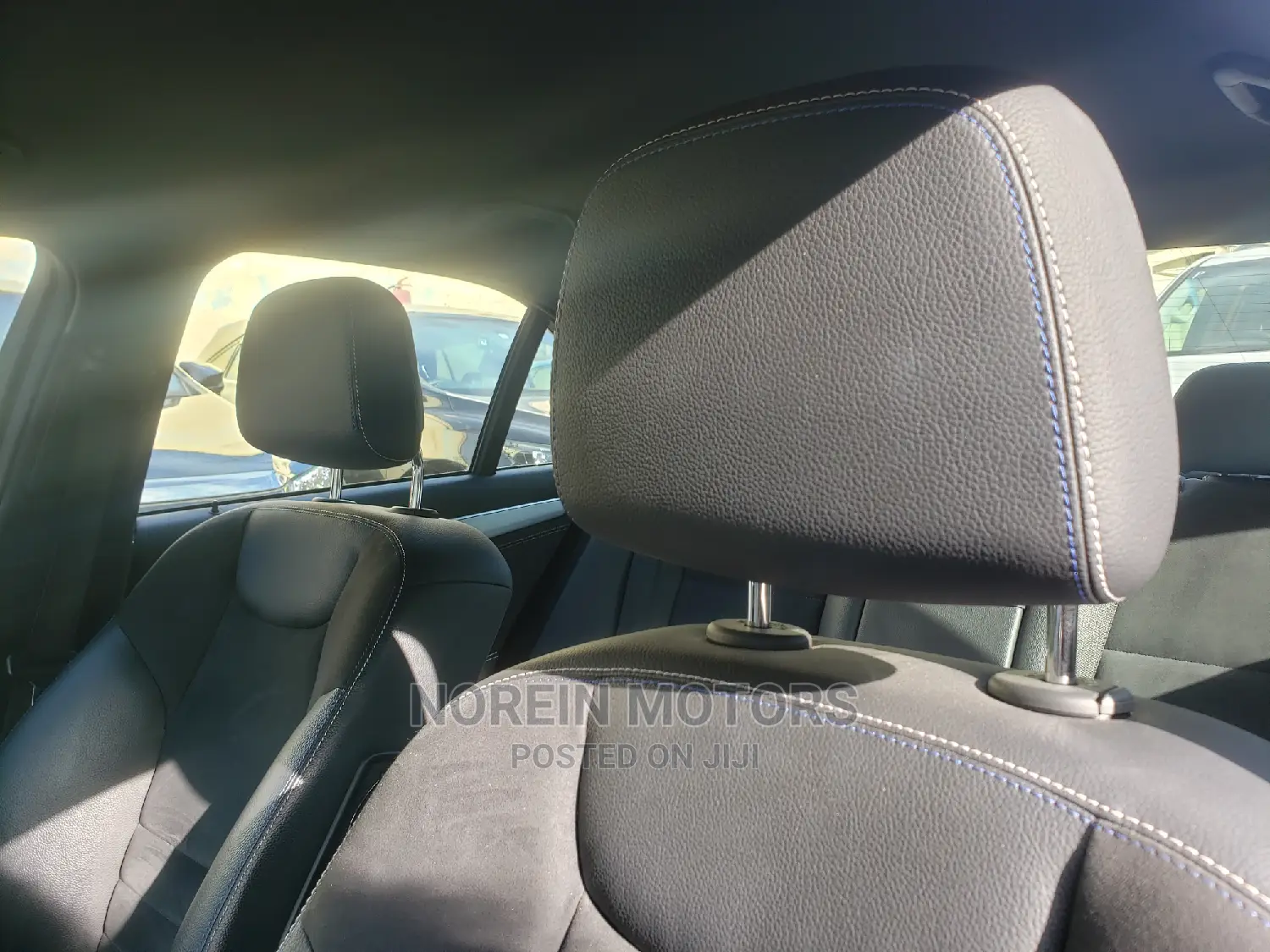Mercedes-Benz C180 2014 Red