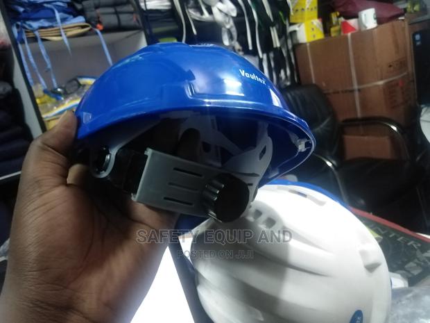 Safety Helmets With Adjustable Knob - thumbnail 2