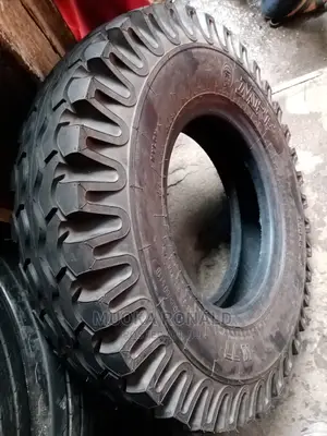 750R16 MRF Tyre Made in India (Lt