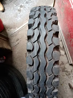 750R16 MRF Tyre Made in India (Lt