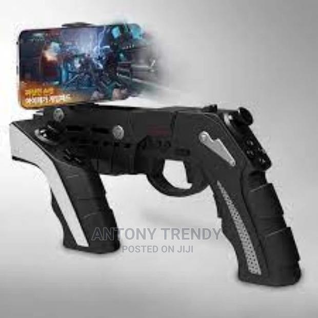PG-9057 Gun Style Wireless Bluetooth Game Gun Controller - main view