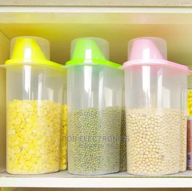 2.5 L Clear Cereals Container With Lid - thumbnail 3