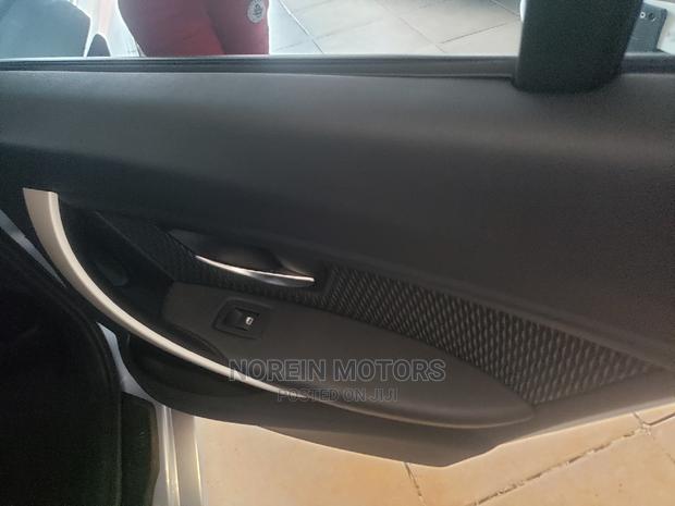 BMW 320i 2014 Gray - thumbnail 9
