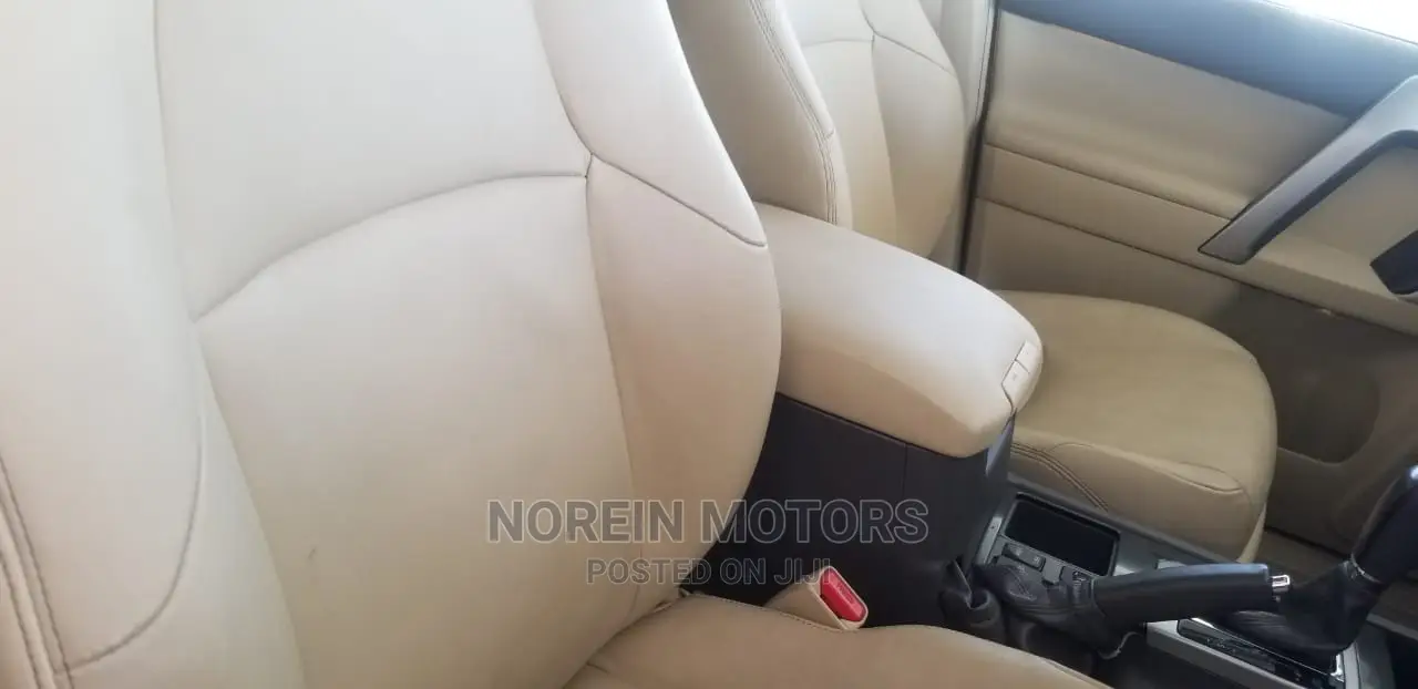 Toyota Land Cruiser Prado 2014