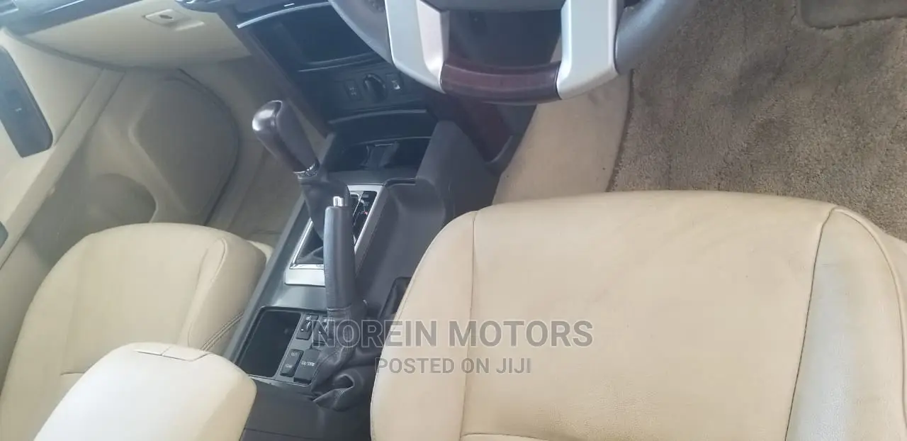 Toyota Land Cruiser Prado 2014