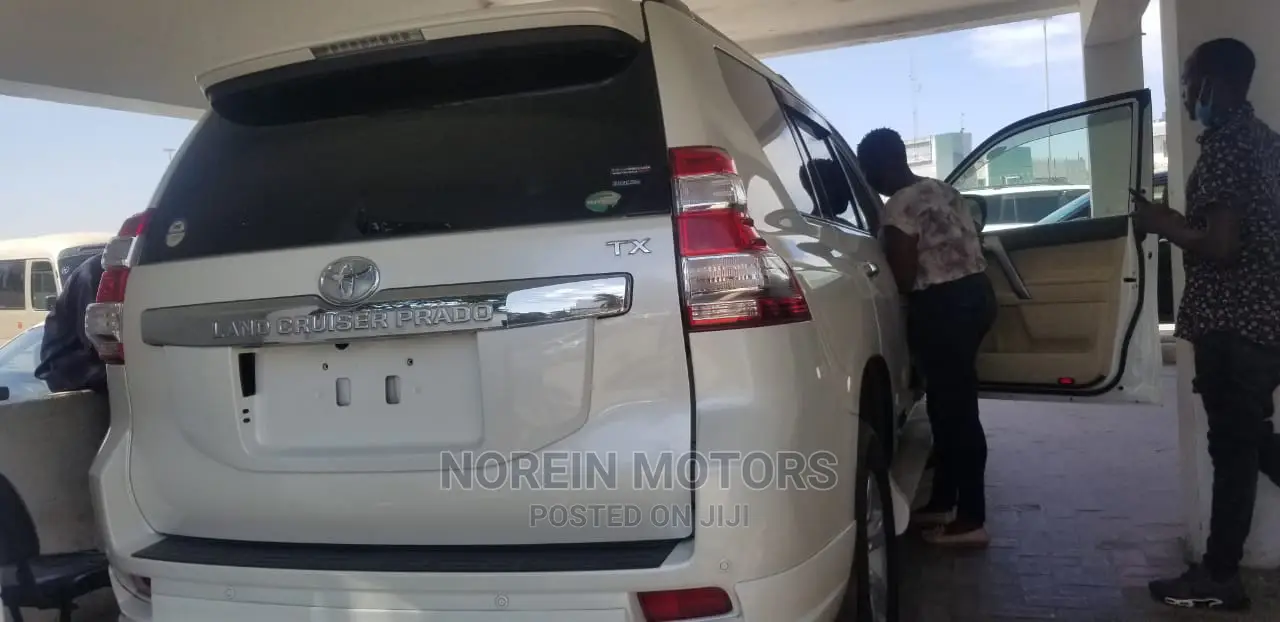 Toyota Land Cruiser Prado 2014