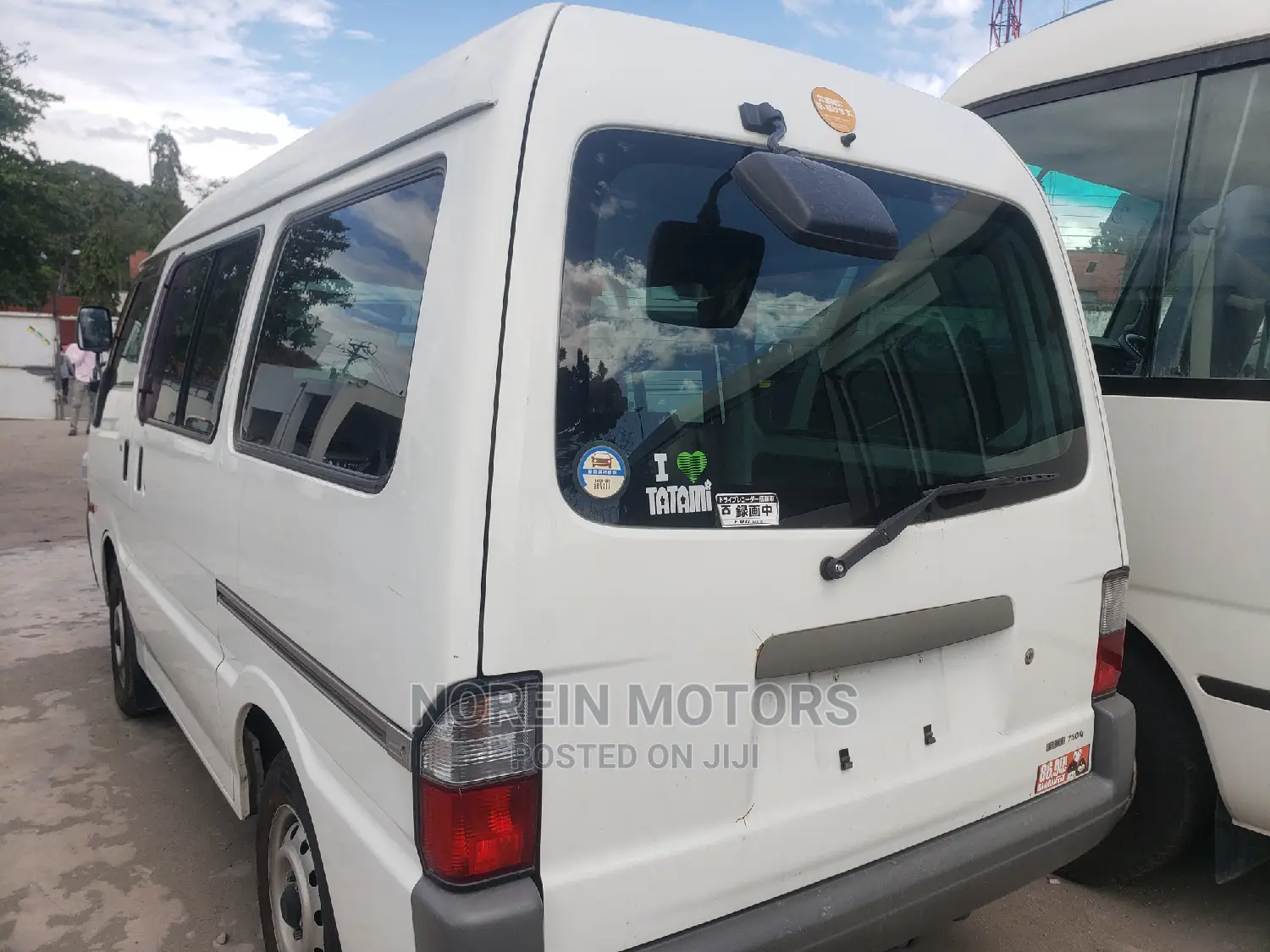 Mazda Bongo 2014 White
