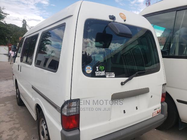 Mazda Bongo 2014 White - thumbnail 3