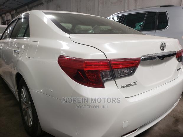 Toyota Mark X 2015 White - thumbnail 2