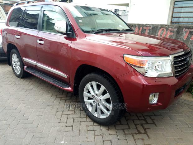 Toyota Land Cruiser Prado 2014 Red