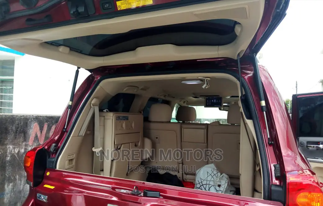 Toyota Land Cruiser Prado 2014 Red