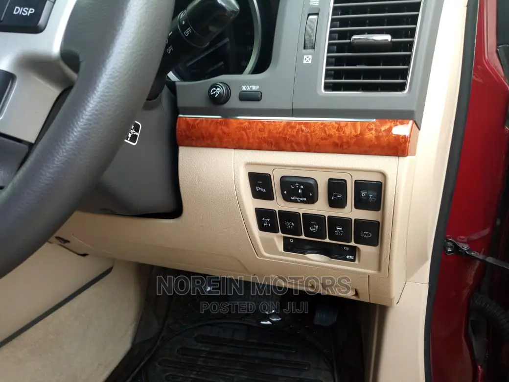 Toyota Land Cruiser Prado 2014 Red