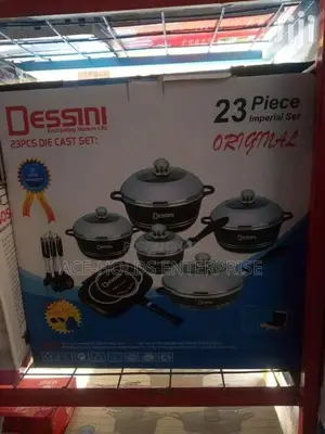 23 Piece Set Dessini Cookware Set