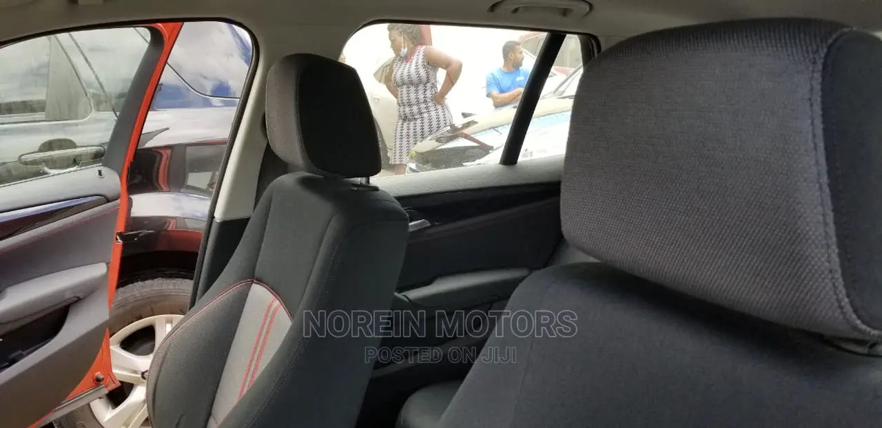 BMW X1 2015 Orange