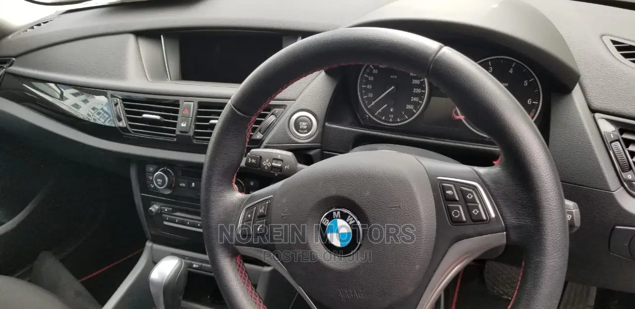 BMW X1 2015 Orange
