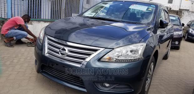 Nissan Bluebird 2014 Blue - main view