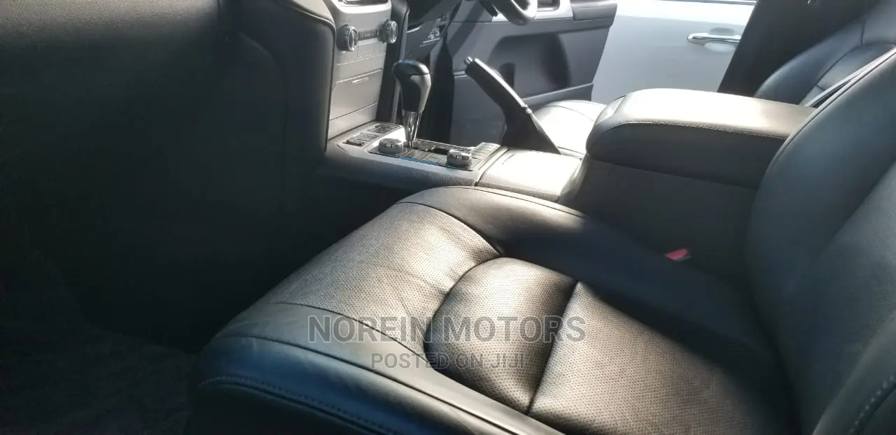 Toyota Land Cruiser Prado 2016 Black