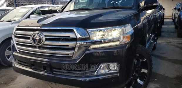 Toyota Land Cruiser Prado 2016 Black - thumbnail 2