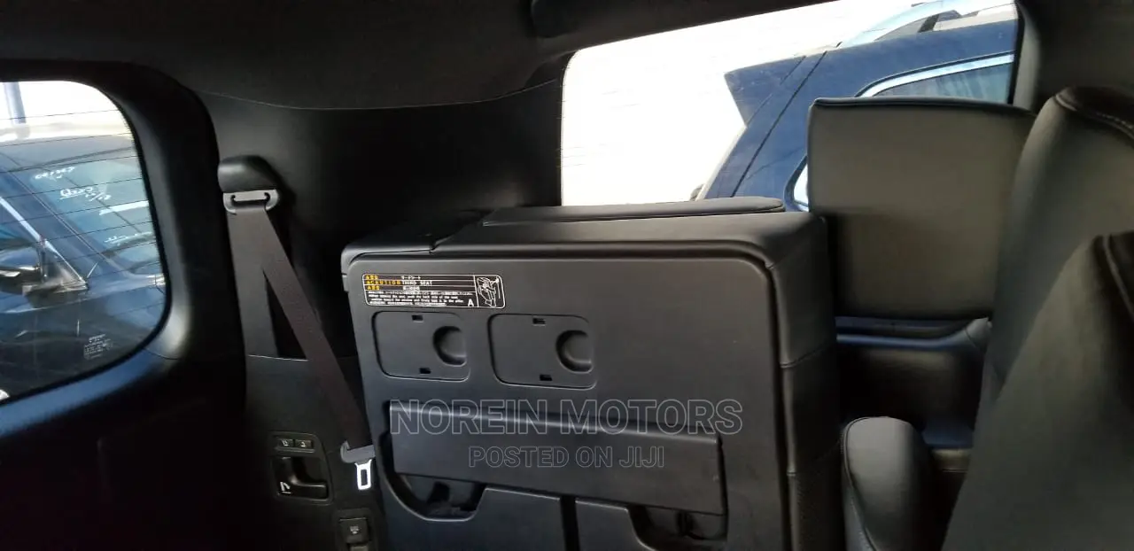 Toyota Land Cruiser Prado 2016 Black