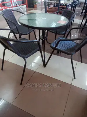 Beautiful 4 Seater Outdoor Set