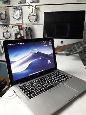 Laptop Apple MacBook Pro 4GB Intel Core I5 HDD 500GB