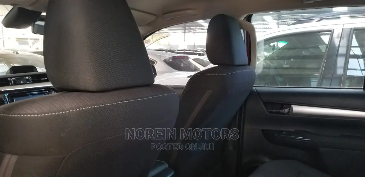 Toyota Hilux 2016 Red