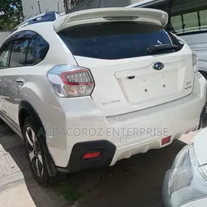 Subaru XV Hybrid 2015 White