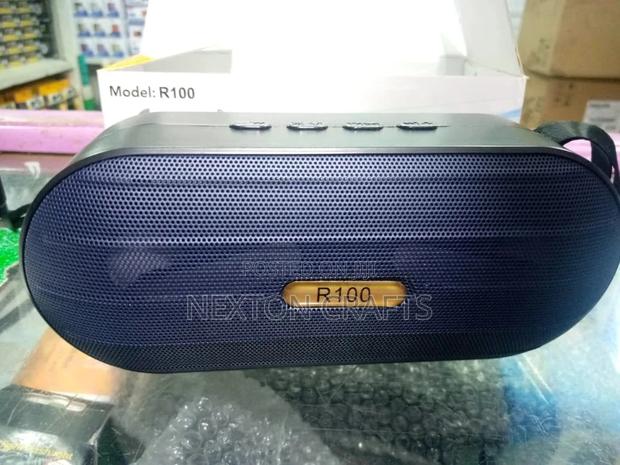 High Sound Quality FM Radio Wireless Bluetooth Speaker
