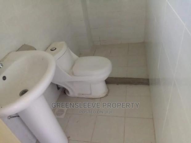3bedroom Apartment Master Ensuite - thumbnail 5