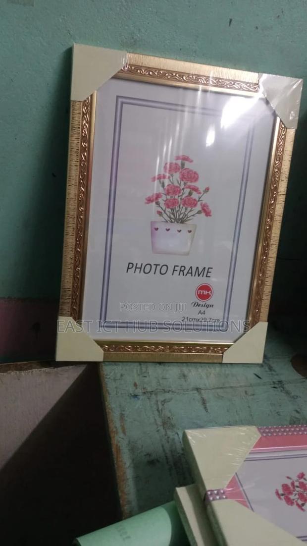 Make Your Walls Look Good. Premium Wall and Photo Frames - thumbnail 3