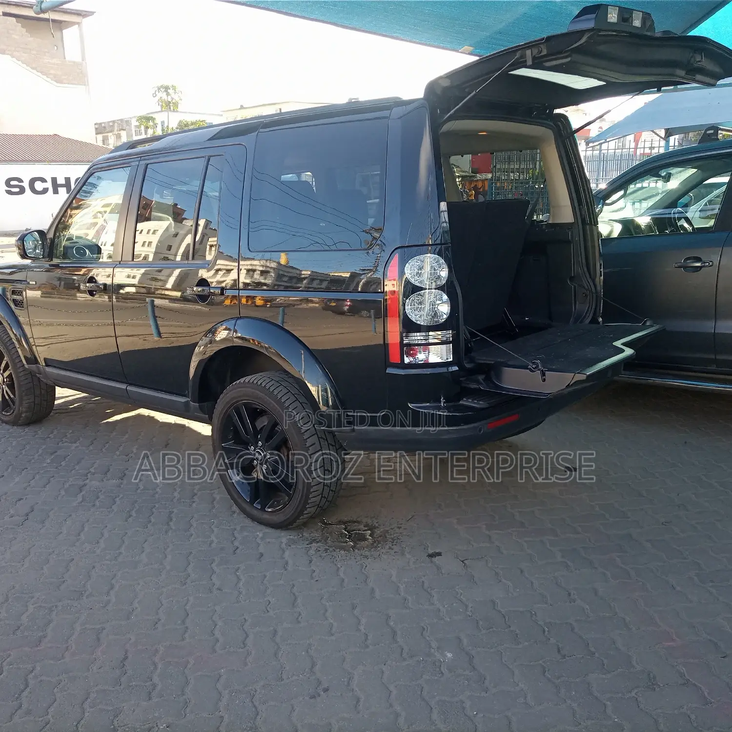 Land Rover Discovery 2015 Black