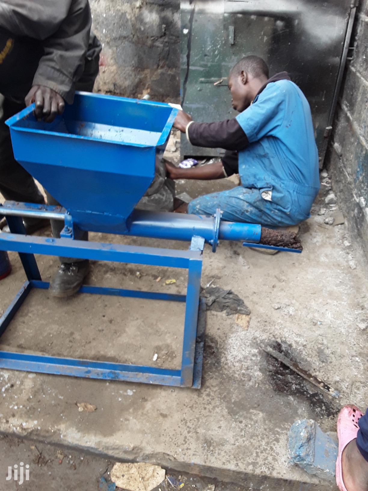 Modtec Brand Manual Briquette Machine
