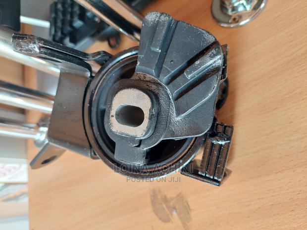 Mazda CX5 Left Engine Mount - thumbnail 2
