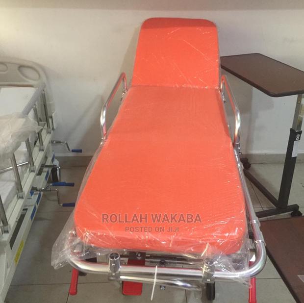 Ambulance Stretcher - thumbnail 2