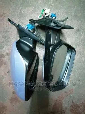 Toyota Vitz 2005/2010 Side Mirror With Indicator, Ex Japan