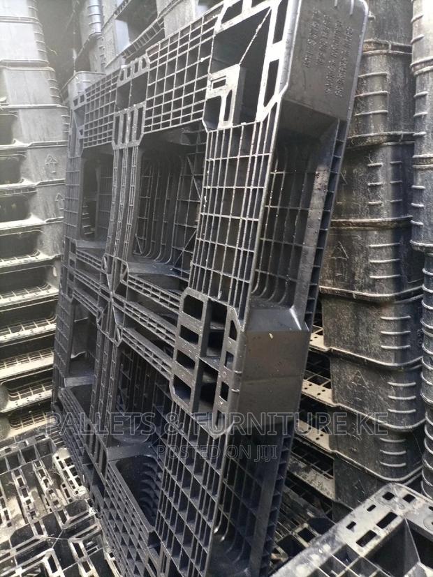 Plastic Pallets - thumbnail 5