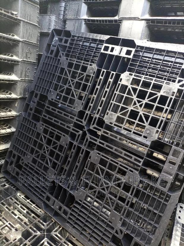 Plastic Pallets - main view
