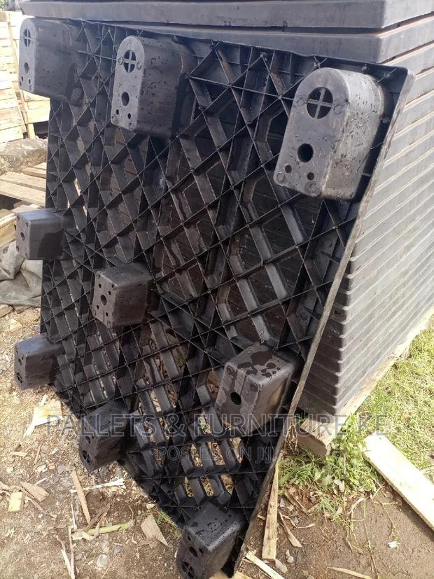 Plastic Pallet - thumbnail 5