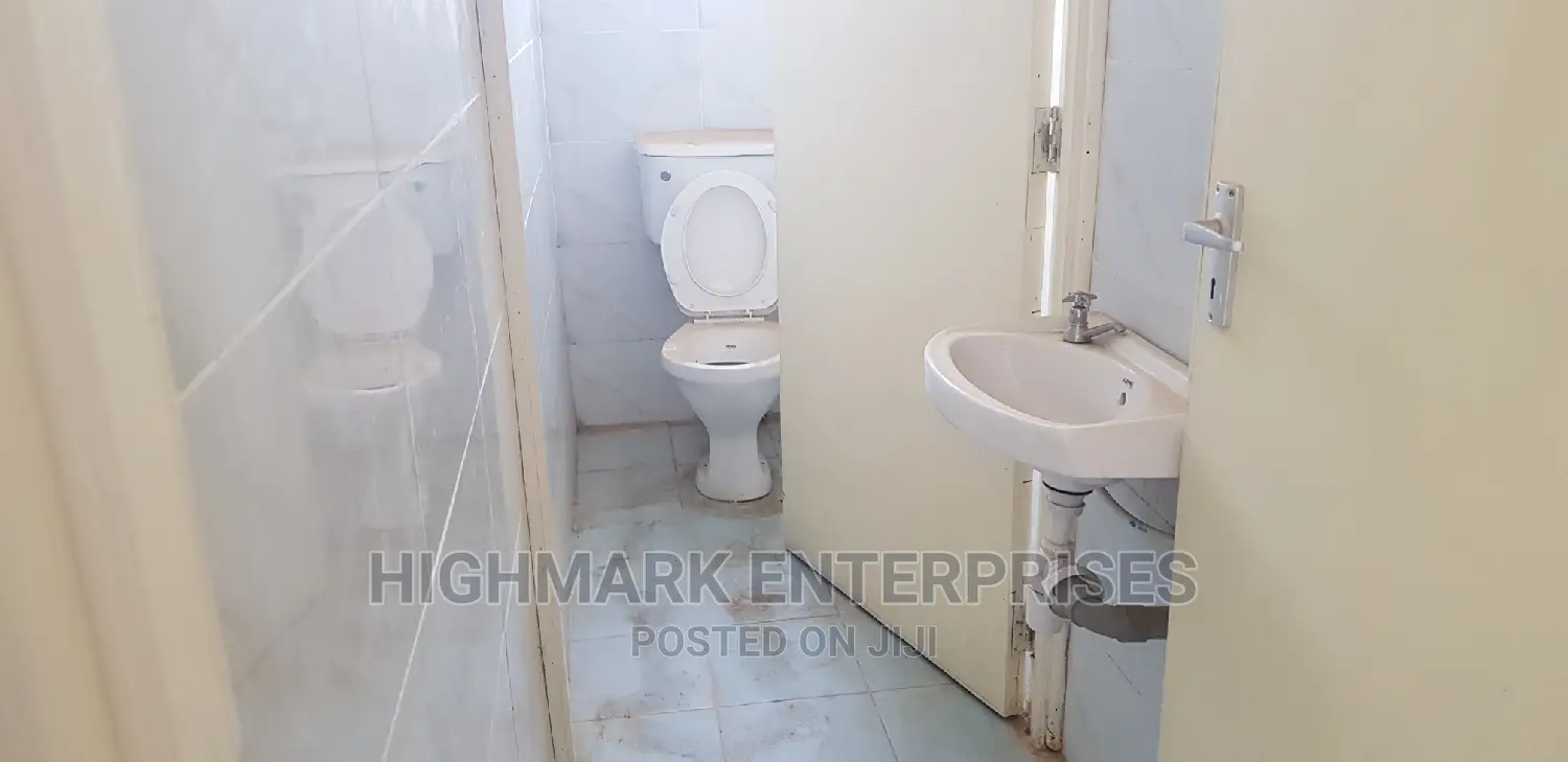9000 Sq Feet Godown to Let in Embakasi