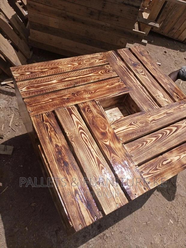 Pallets Table - thumbnail 4