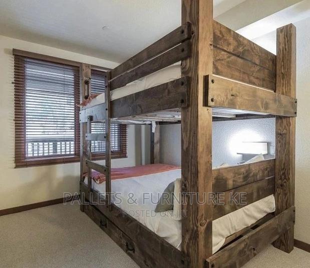Classic Decker Bed