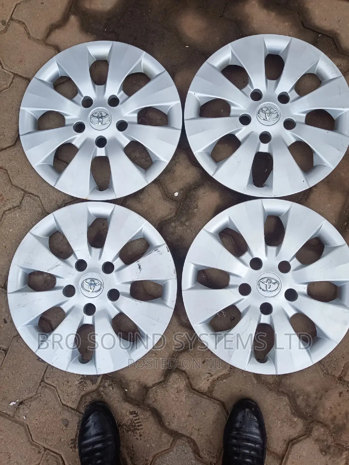 Original Toyota Wheel Covers Set
