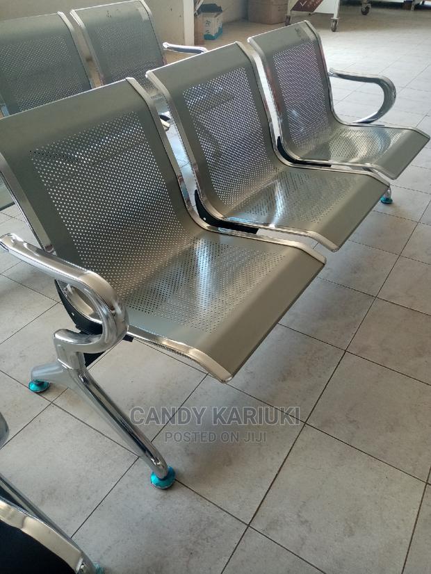 Non Padded Linked Waiting Bench