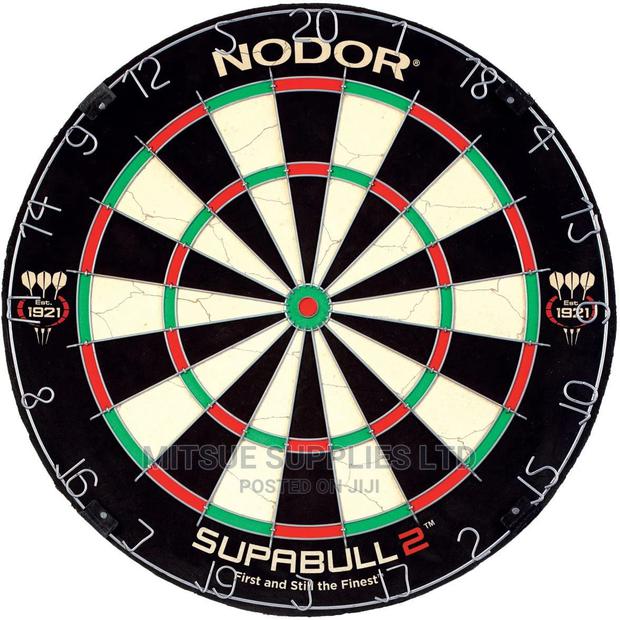 Nodor Superbull Dartboard With A Set Of 3 Kwiz