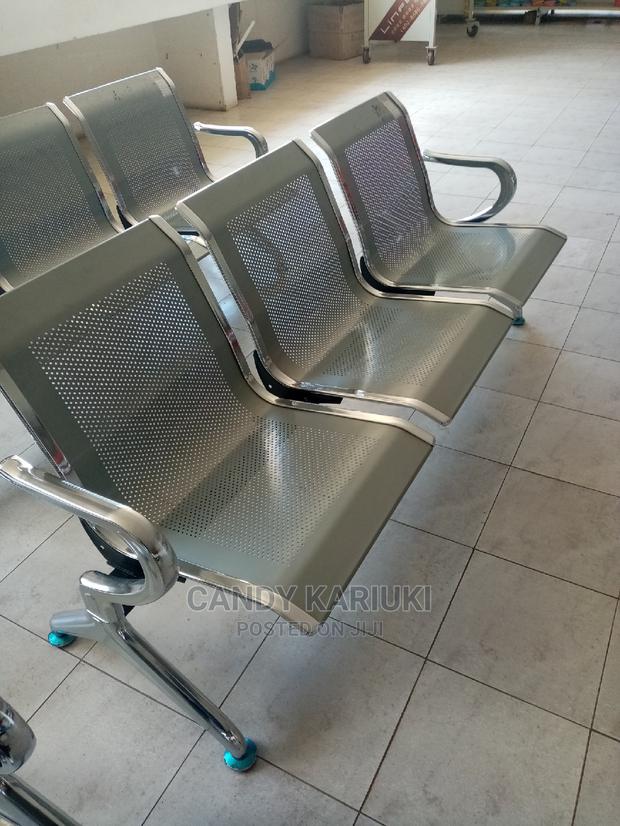 Non Padded Linked Waiting Bench