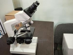 Microscope - thumbnail 2