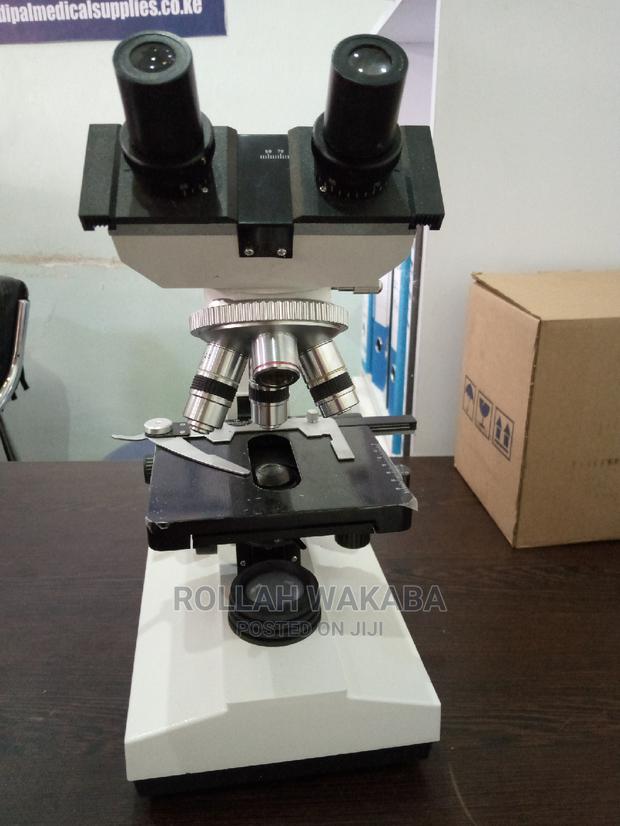 Microscope - thumbnail 3