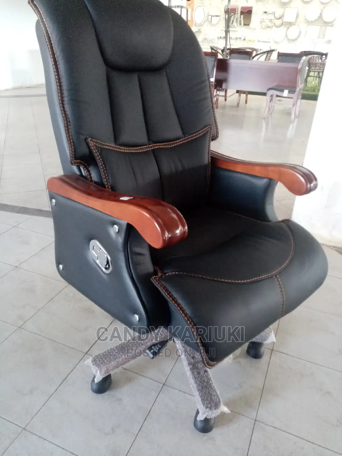 Super Executive Office Seat